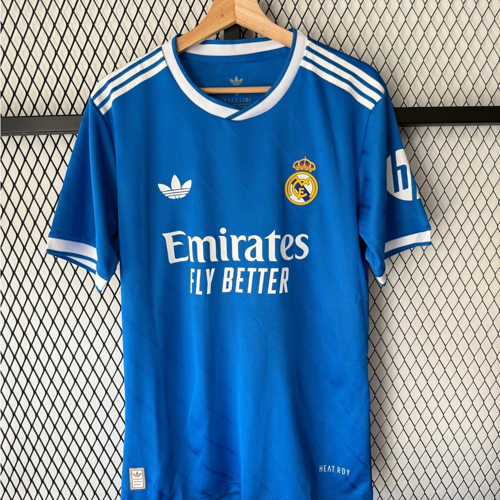 Real Madrid Player Version Jersey Blue 2025/26 Size L NEW